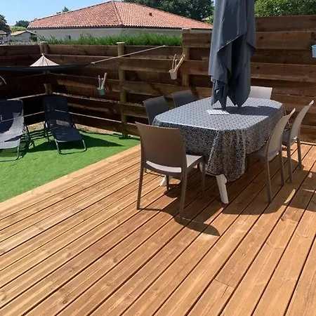 A 10min D'hossegor, T2 Avec Jardinet Et Terrasse *